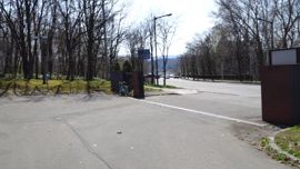 �_�y������