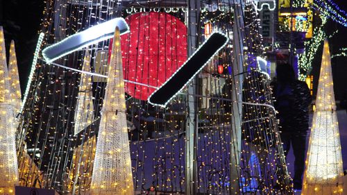 �C���~�l�[�V����